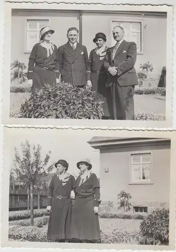 (F10247) 2x Orig. Foto zwei Paare im Freien, Damen im gleichen Kleid 1930er
