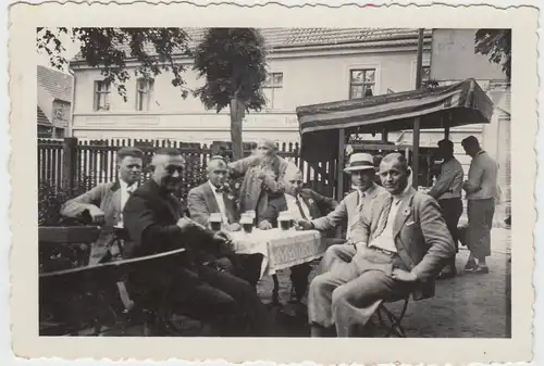 (F10215) Orig. Foto Spreewald, Männer in einem Gasthof 1937