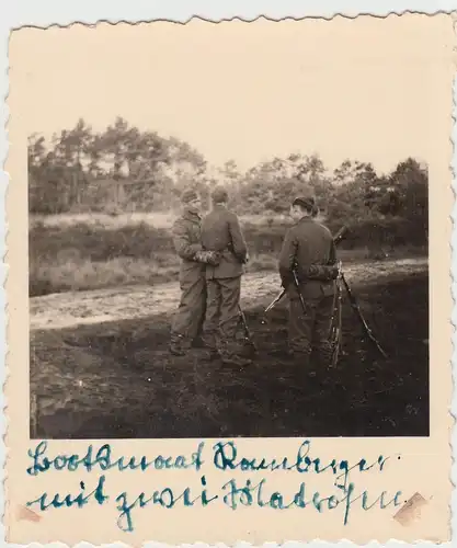 (F10033) Orig. Foto deutsche Soldaten Schießübung, Bootsmaat mit 2 Matrosen 1930