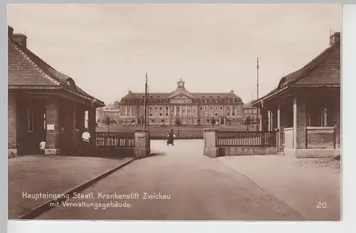 (103130) Foto AK Zwickau, Staatl. Krankenstift, Blick zum Verwaltungsgebäude, 19