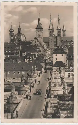 (72908) Foto AK Würzburg, Alte Mainbrücke, St. Kiliansdom, Grafeneckart