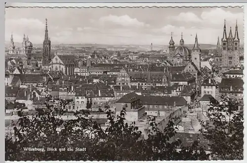(21488) Foto AK Würzburg, Panorama, nach 1945