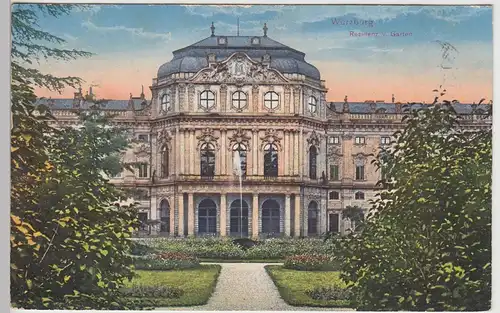 (108762) AK Würzburg, Residenz, Blick vom Garten 1915