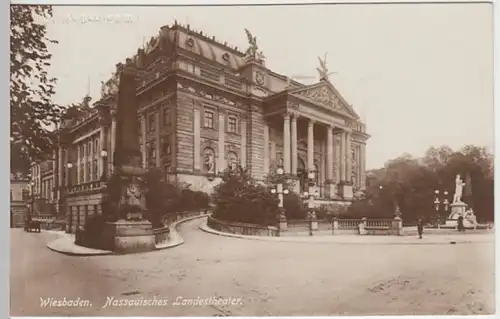 (26546) Foto AK Wiesbaden, Nassauisches Landestheater, vor 1945