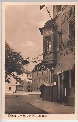 (108689) Foto AK Weimar, Am Fürstenplatz, vor 1945