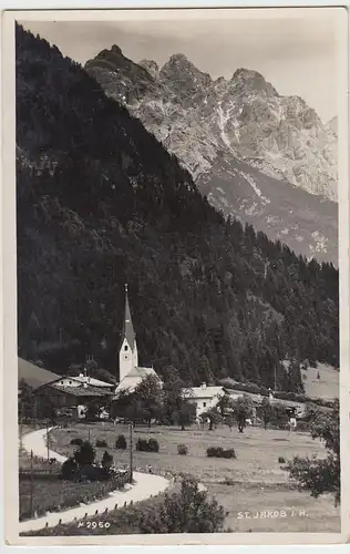 (46078) Foto AK St. Jakon in Haus, Blick zur Kirche, 1941