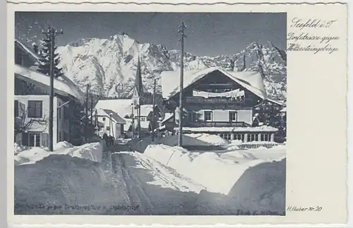 (25127) AK Seefeld in Tirol, Dorfstraße gegen Wettersteingebirge