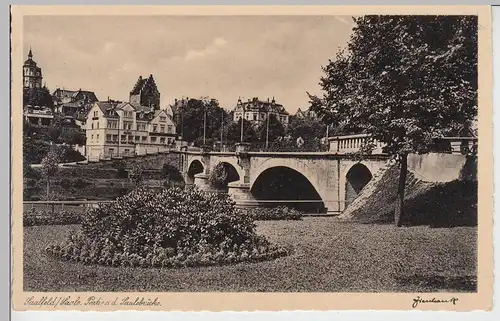 (99934) AK Saalfeld, Saale, Partie an der Saalebrücke, Cafe, vor 1945