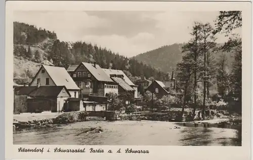 (73427) Foto AK Sitzendorf, Thür., Ortsansicht mit Schwarza 1954