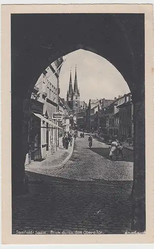 (109355) AK Saalfeld, Saale, Blick durch das Obere Tor, vor 1945