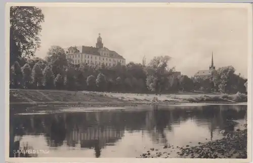 (106419) Foto AK Saalfeld i.Th., Saalepartie mit Schloss, vor 1945