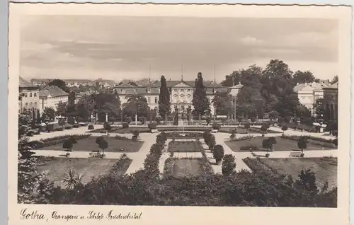 (101721) Foto AK Gotha, Orangerie und Schloss Friedrichstal, vor 1945