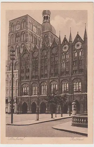 (88891) AK Stralsund, Rathaus 1927
