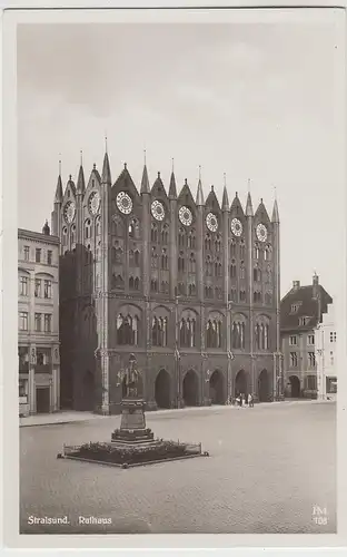 (88890) Foto AK Stralsund, Rathaus, vor 1945