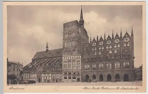 (60848) AK Stralsund, Alter Markt, Rathaus, St. Nikolaikirche vor 1945