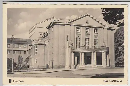 (36122) Foto AK Stralsund, Stadttheater 1943