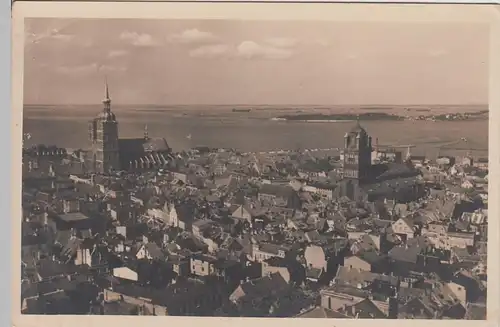 (103098) Foto AK Stralsund, Blick ü.d. Altstadt a. Rügens Küste, 1941