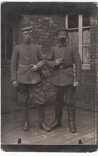 (84045) Foto AK 1. WK, Soldaten, Schulterstück Nr. 13, 1914-18