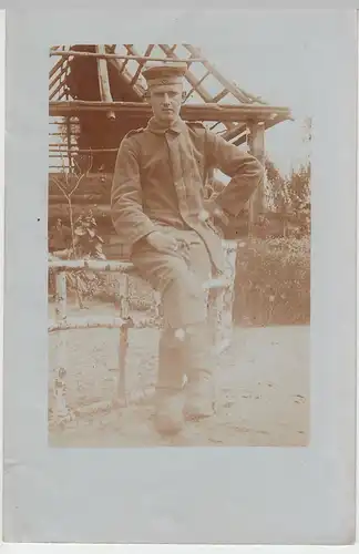 (51211) orig. Foto 1.WK Soldat Portrait am Birkenzaun, 1914-18