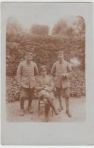 (50019) orig. Foto 1.WK Soldaten Portrait im Freien, 1914-18