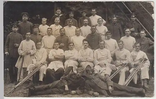 (41179) orig. Foto 1.WK Soldaten im Lazarett, Gruppenfoto, 1914-18