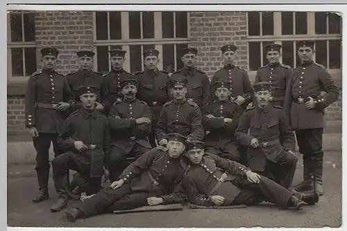 (40209) Foto AK Soldaten 1.WK, Gruppenbild in Köln 1914