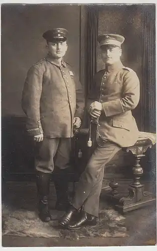 (40207) Foto AK Soldaten 1.WK, Studiofoto 1914-18