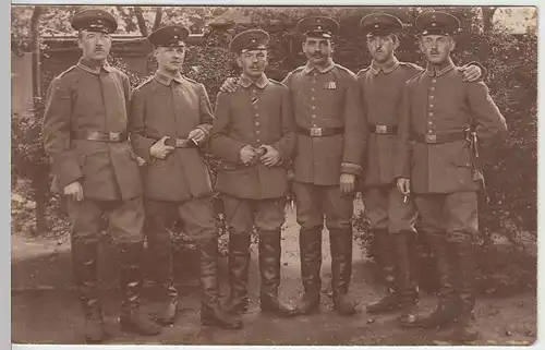 (36784) Foto AK 1.WK Soldaten Gruppenfoto, 1914-18