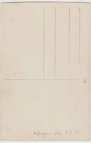 (35787) Foto AK 1.WK Soldat m. Zivilpersonen, Foto vom 8.8.1914