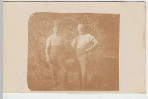 (35745) Foto AK 1.WK Soldaten im Freien, Feldpost 1915