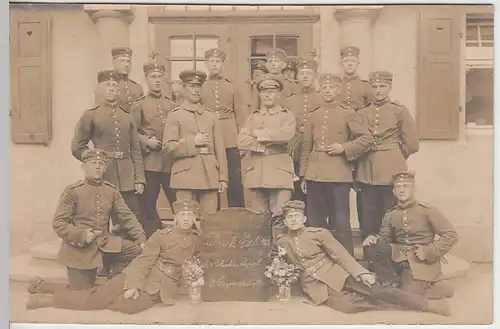 (33245) Foto AK 1.WK Soldaten Gruppenfoto, Löbau, Feldpost 1915