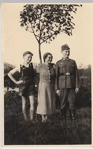 (21817) Foto AK Militaria, Junger Soldat mit Familie 1933-45