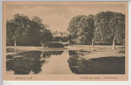 (81628) AK Schwerin, Großherzogl, Schloss, Am Kreuzkanal, vor 1945