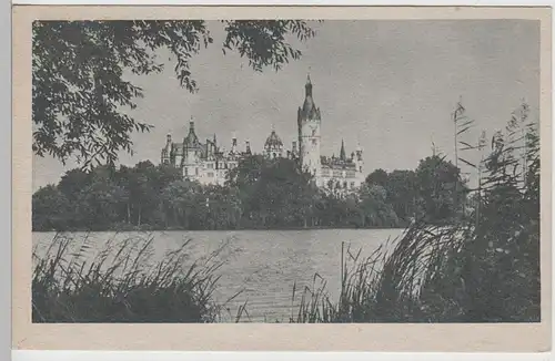 (76273) AK Schwerin, Blick zum Schloss
