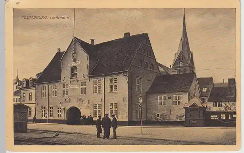 (98249) AK Flensburg, Hafenamt, Marienkirche, vor 1945