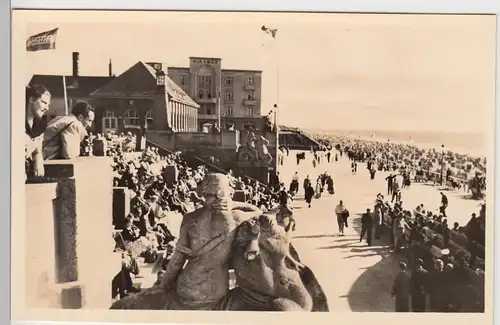 (90817) Foto AK Westerland auf Sylt, Strandpromenade, vor 1945