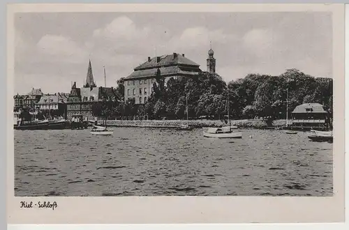 (81694) AK Kiel, Schloss