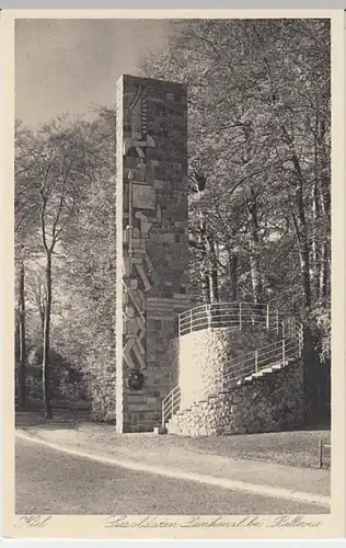 (30623) AK Kiel-Düsternbrook, Seesoldaten-Denkmal, vor 1945