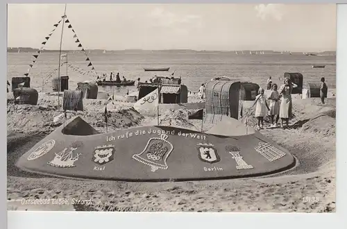 (105501) Foto AK Ostseebad Laboe, Strand, Strandkunst "Jugend der Welt" vor 1945