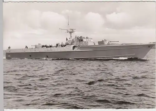 (106148) Foto AK Marine-Schnellboot "Fuchs" in Kiel, nach 1945