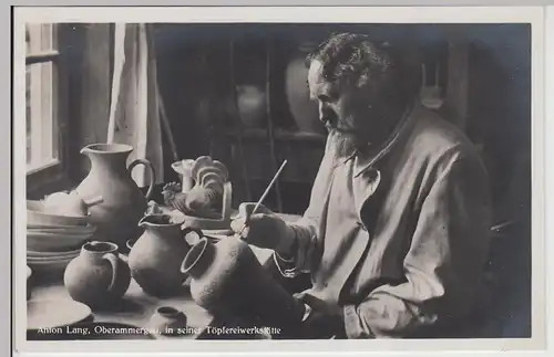 (115723) Foto AK Oberammergau, Anton Lang in seiner Töpferwerkstatt 1920-40