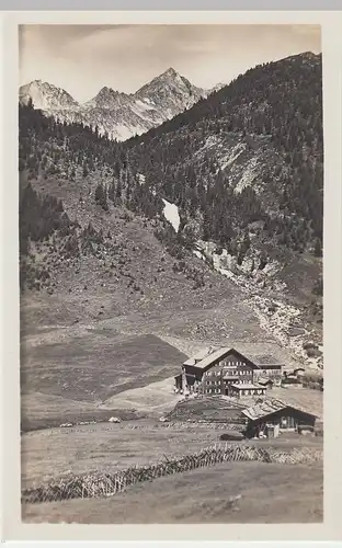 (46477) Foto AK Krimmler Tauernhaus im Achentale, vor 1945