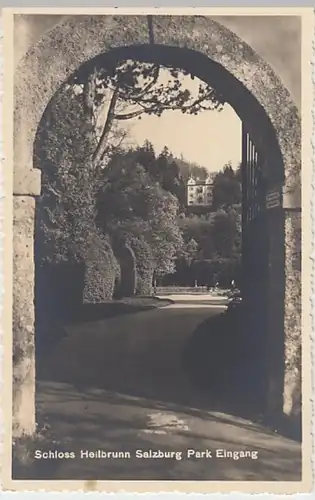 (21662) Foto AK Salzburg, Schloss Hellbrunn, Eingang Park, vor 1945