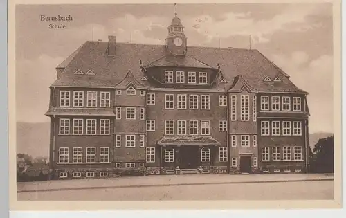 (76377) AK Bernsbach, Erzgeb., Schule, vor 1945