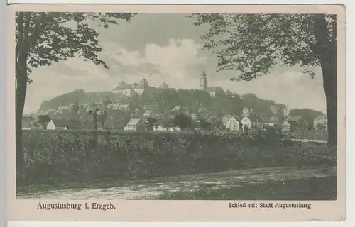 (73517) AK Augustusburg, Erzgeb., Ortsansicht mit Schloss, vor 1945