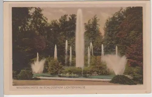 (70563) AK Schloss Lichtenwalde, Wasserkünste im Schlosspark, vor 1945