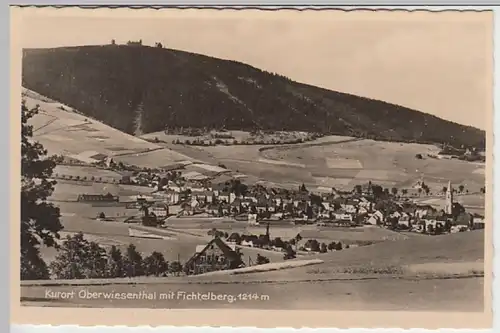 (24804) Foto AK Oberwiesenthal, Panorama, Fichtelberg, vor 1945