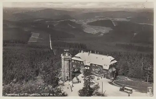 (107932) Foto AK Auersberg, Erzgebirge, Unterkunftshaus, Luftbild 1933-45