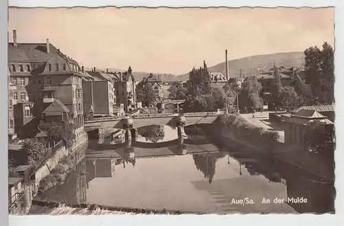 (105169) Foto AK Aue, Sachsen, Partie an der Mulde, Brücke 1960