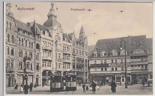 (115651) AK Halberstadt, Fischmarkt m. Straßenbahn 1915